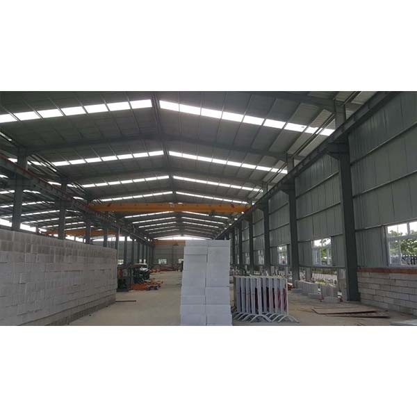 Lavori di costruzioni prefabbricate in acciaio e di costruzioni supportate da acciaio a forma di H
